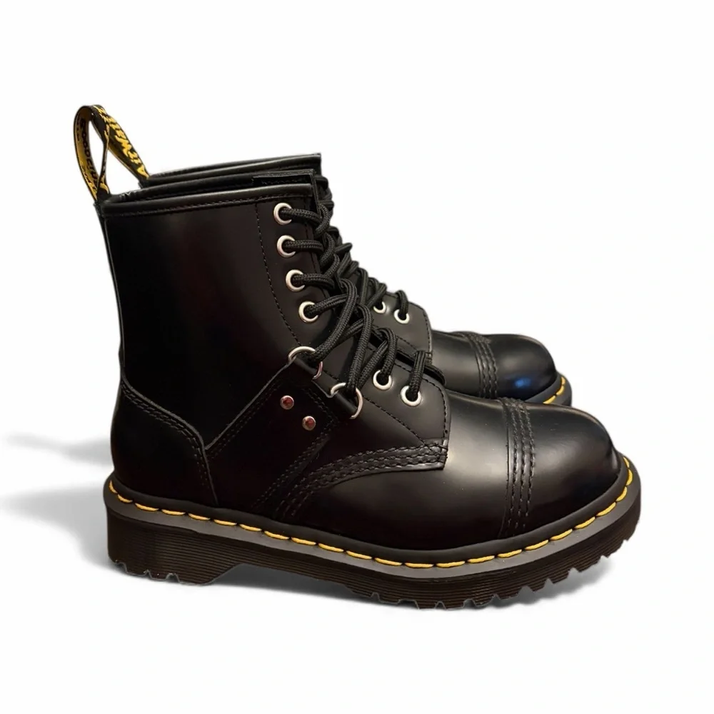 Dr. Martens 1460 Hardward Smooth Leather Black Boots with Hardware Detail. NWOB
